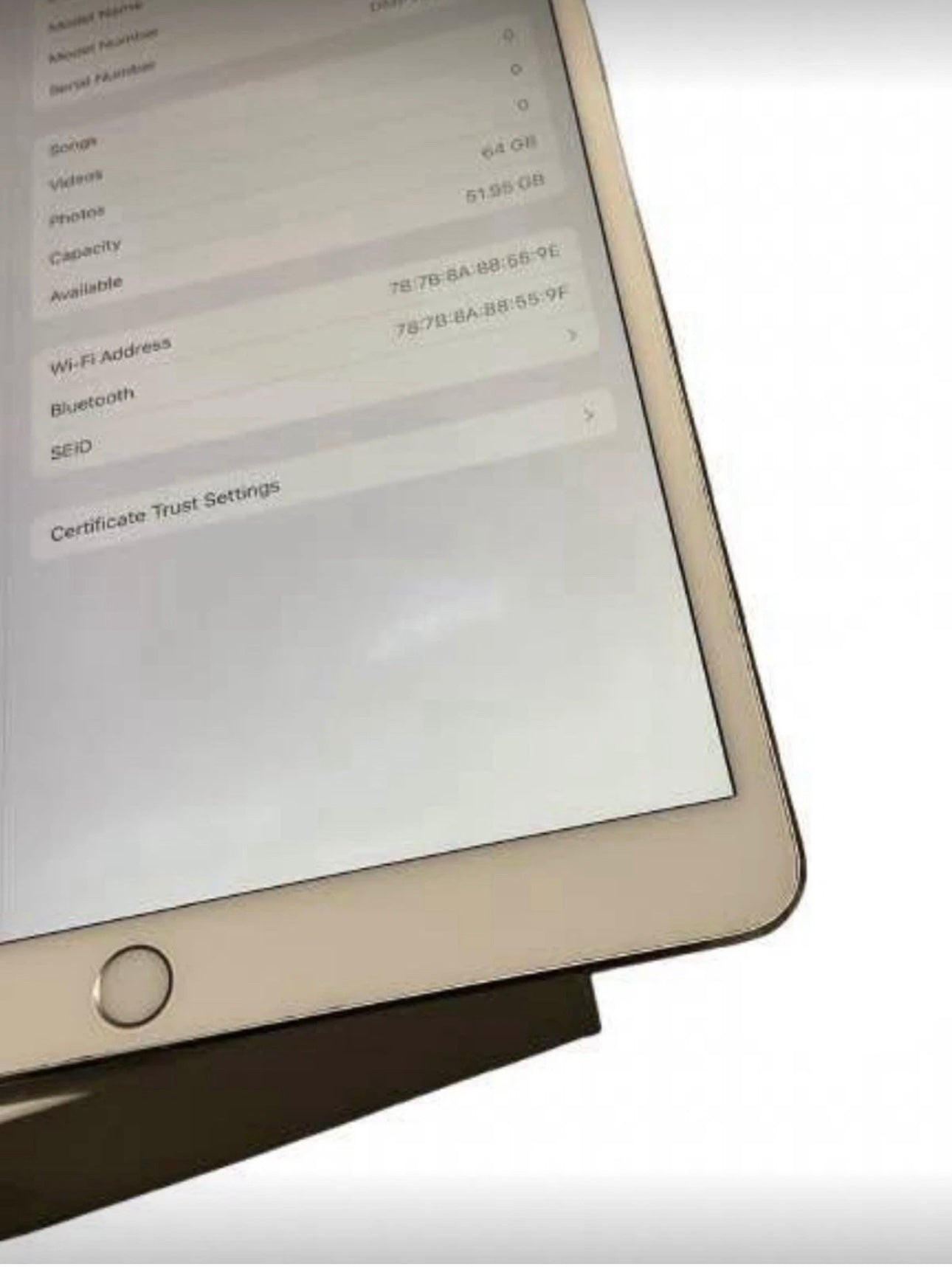 iPad Pro 10.5 1st Gen 64gb S/R WiFi - Boxed