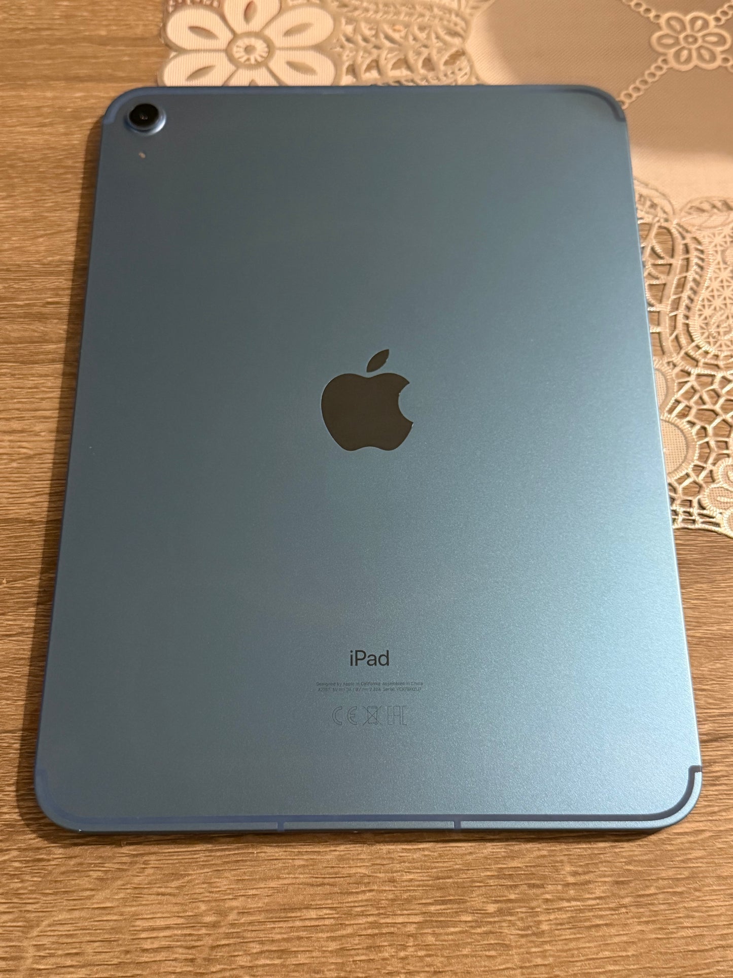 iPad 10th Gen 10.9 256gb W/C 5G Blue Unlocked