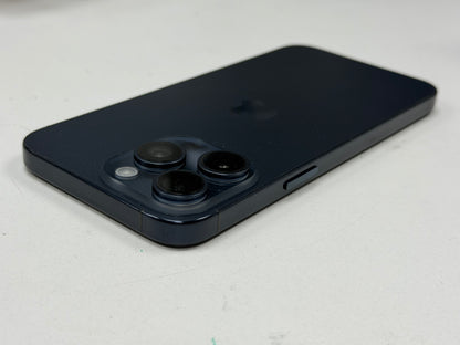 iPhone 15 Pro Max 256gb B/T Unlocked - 87% 🔋