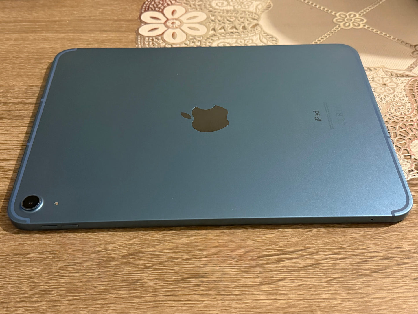 iPad 10th Gen 10.9 256gb W/C 5G Blue Unlocked