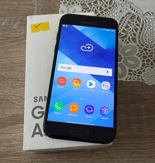 Samsung Galaxy A3 (2017) 16gb Black Unlocked