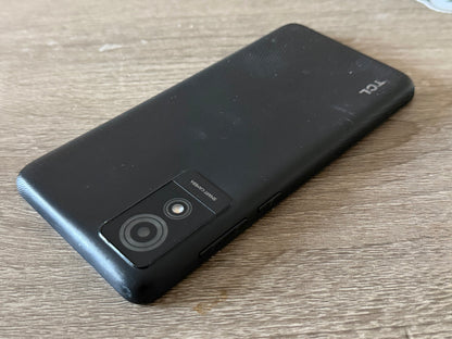 TCL 501 ( Model T433D) 32gb Black Unlocked