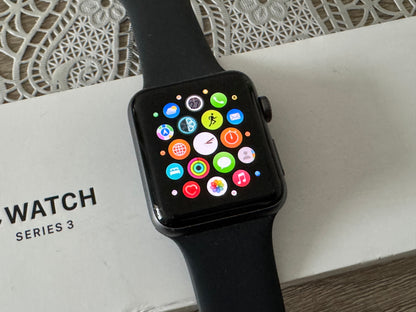 Apple Watch Series 3 42mm Space Grey (GPS)