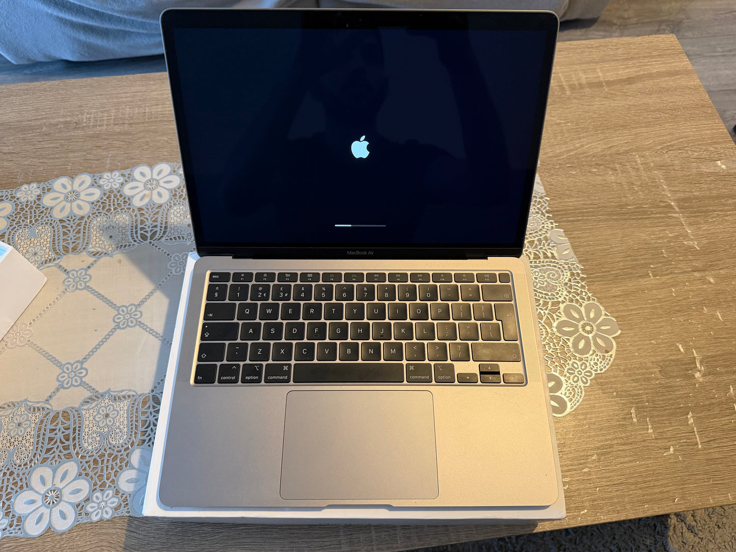 MacBook Air 13” M1 Chip 2020 8gb Ram 256gb
