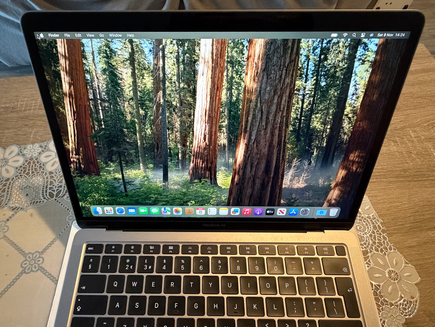 MacBook Air 13” M1 Chip 2020 8gb Ram 256gb