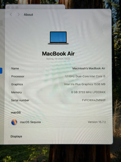 MacBook Air 13” M1 Chip 2020 8gb Ram 256gb