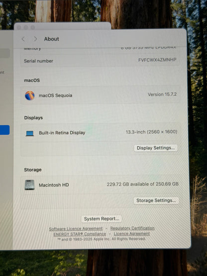 MacBook Air 13” M1 Chip 2020 8gb Ram 256gb