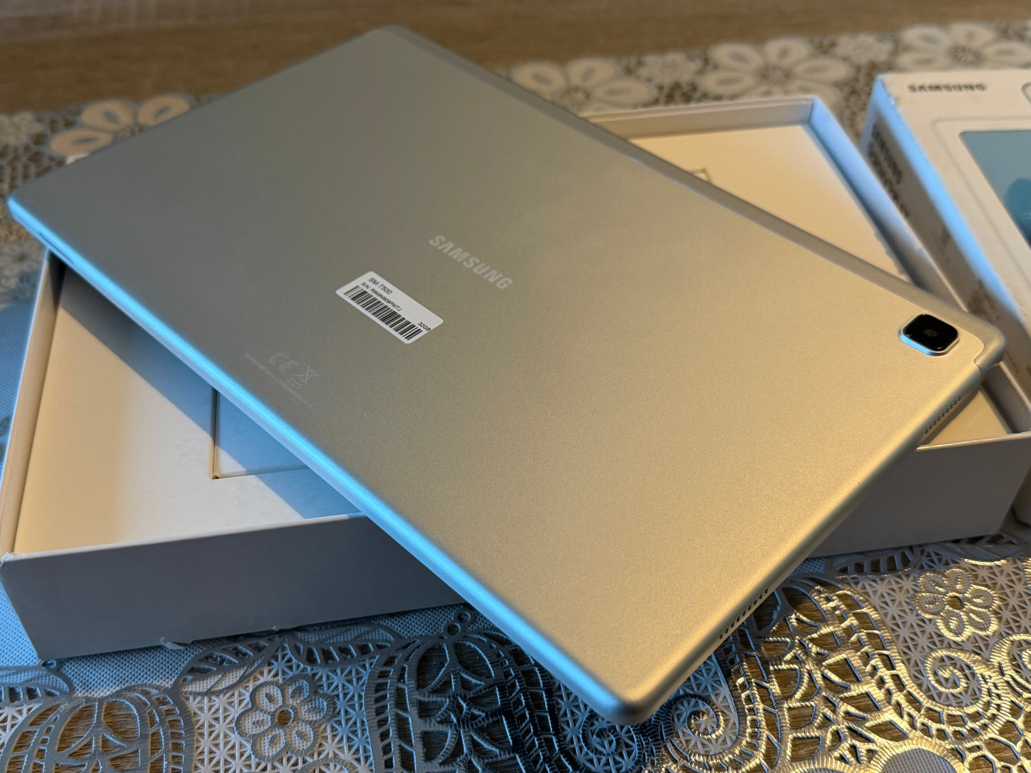 Samsung Galaxy A7 SM-T500 32GB Silver WiFi